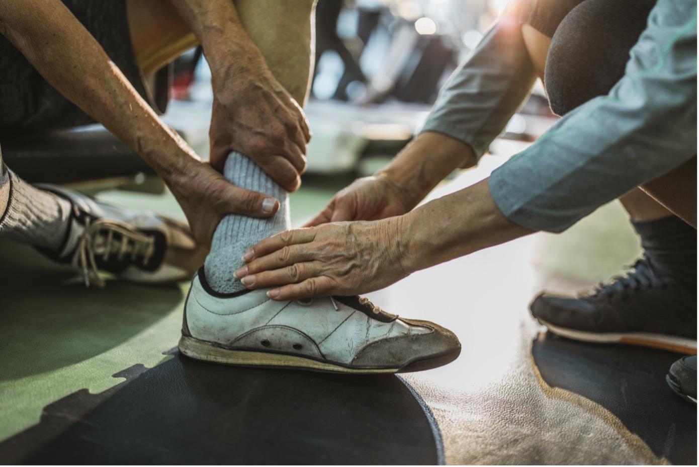 Tout savoir sur l’entorse, une blessure qui touche surtout la cheville